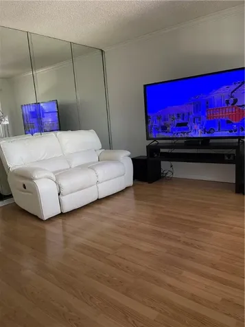 2401 Antigua Coconut Creek FL 33066