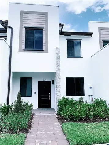 307 NE 208th Terrace Miami FL 33179
