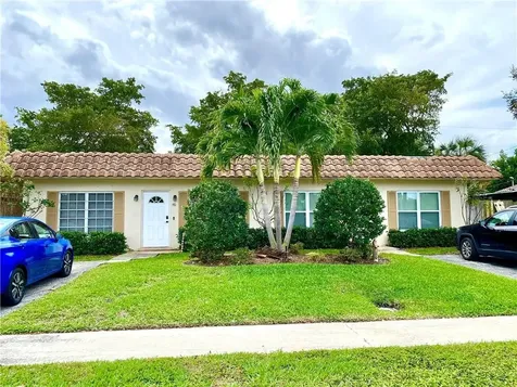 90 Lariat Circle Boca Raton FL 33487