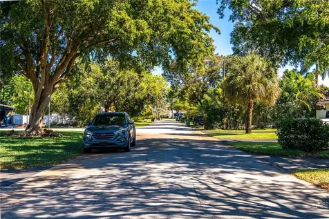 1300 NE 47th Court Oakland Park FL 33334