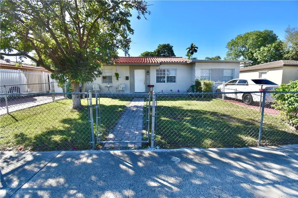 230 SW 61st Avenue Miami FL 33144