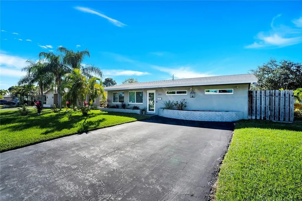 3989 NW 19th Avenue Oakland Park FL 33309
