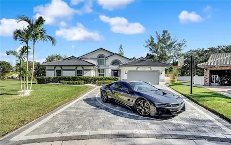 11108 NW 1st Place Coral Springs FL 33071