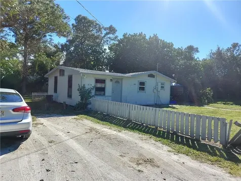 3518 SE Cleveland Street Stuart FL 34997