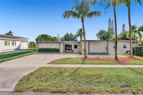 8530 NW 26th Street Sunrise FL 33322