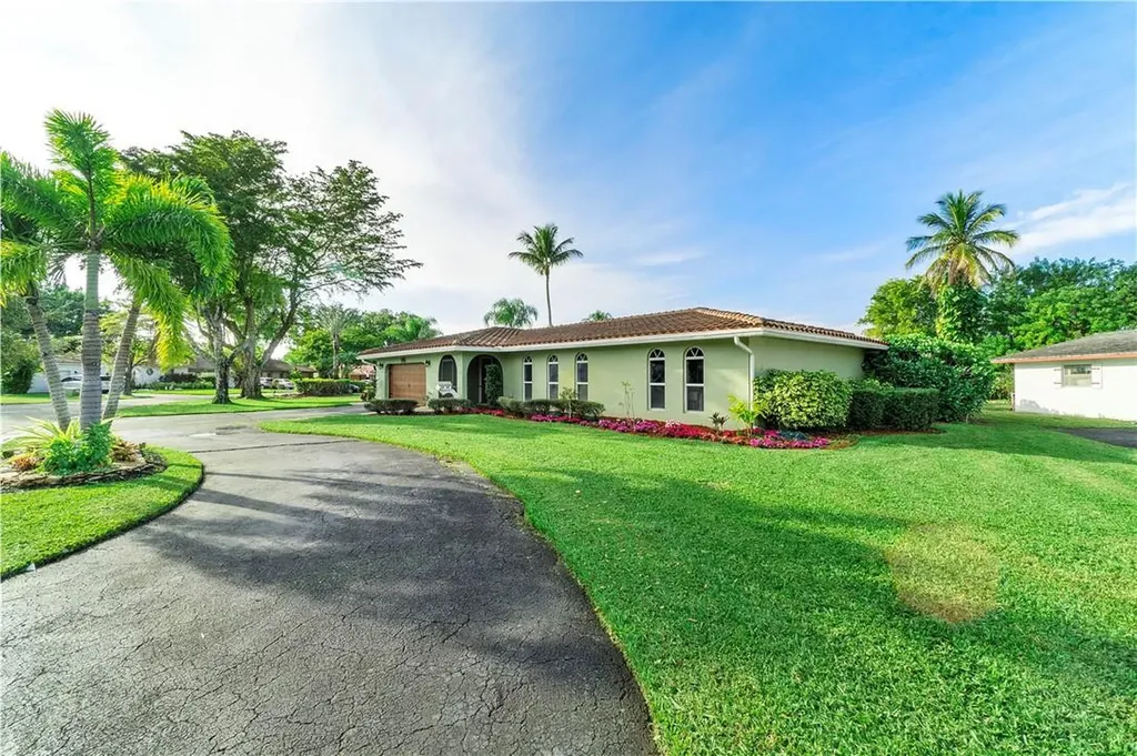 10360 NW 42nd Drive Coral Springs FL 33065