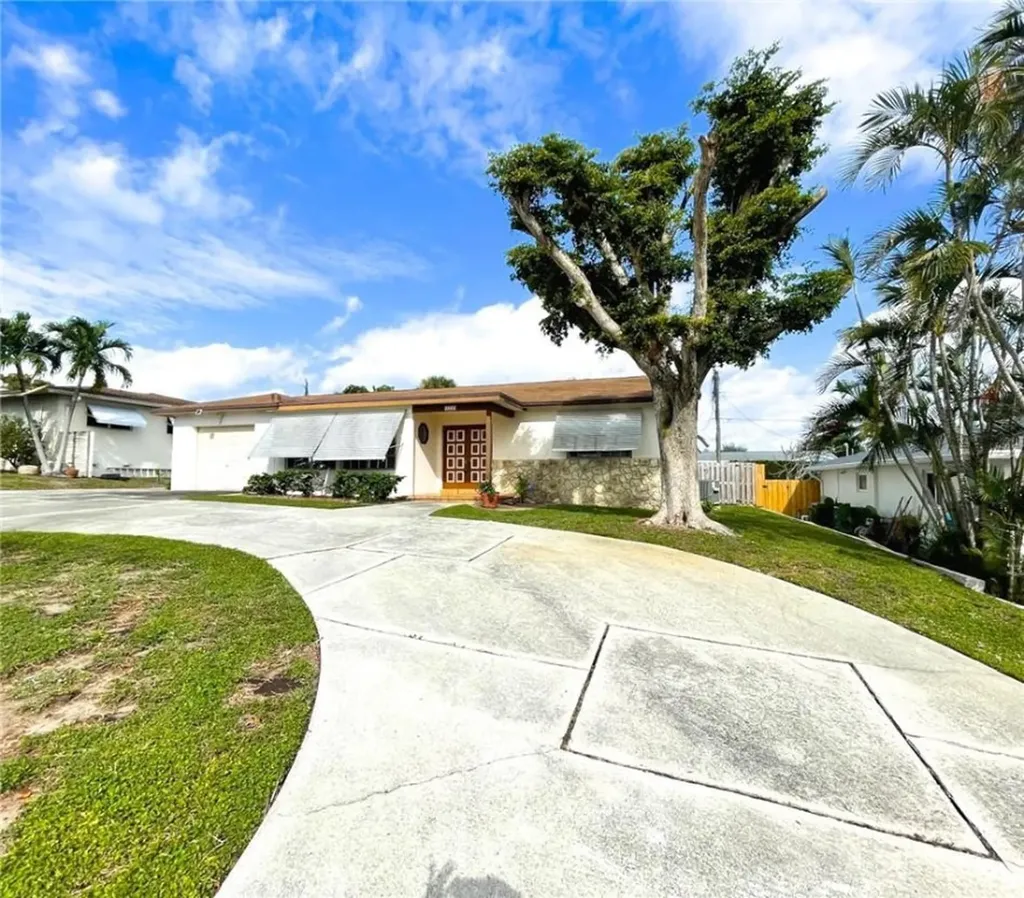 115 SE 29th Avenue Boynton Beach FL 33435