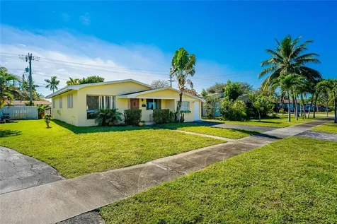 3920 Grant Street Hollywood FL 33021