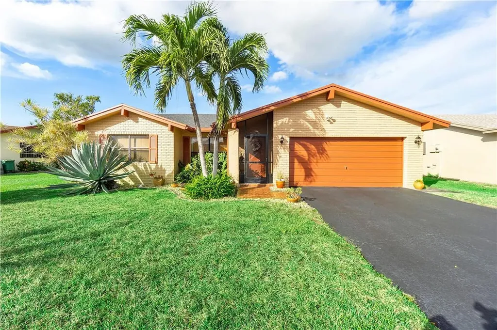 9735 NW 75th Street Tamarac FL 33321