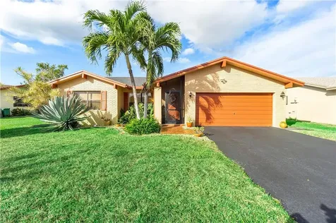9735 NW 75th Street Tamarac FL 33321