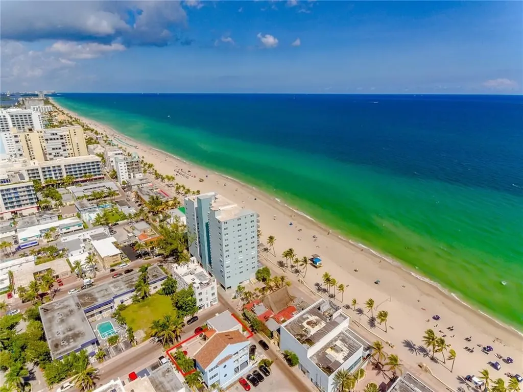300 Arizona Street Hollywood FL 33019
