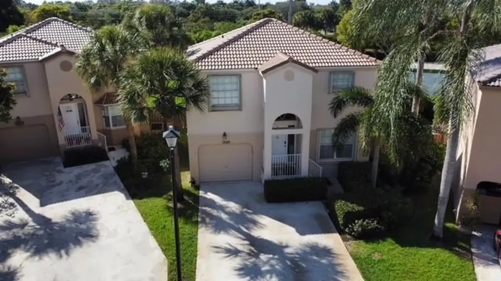 1249 NW 110th Avenue Plantation FL 33322