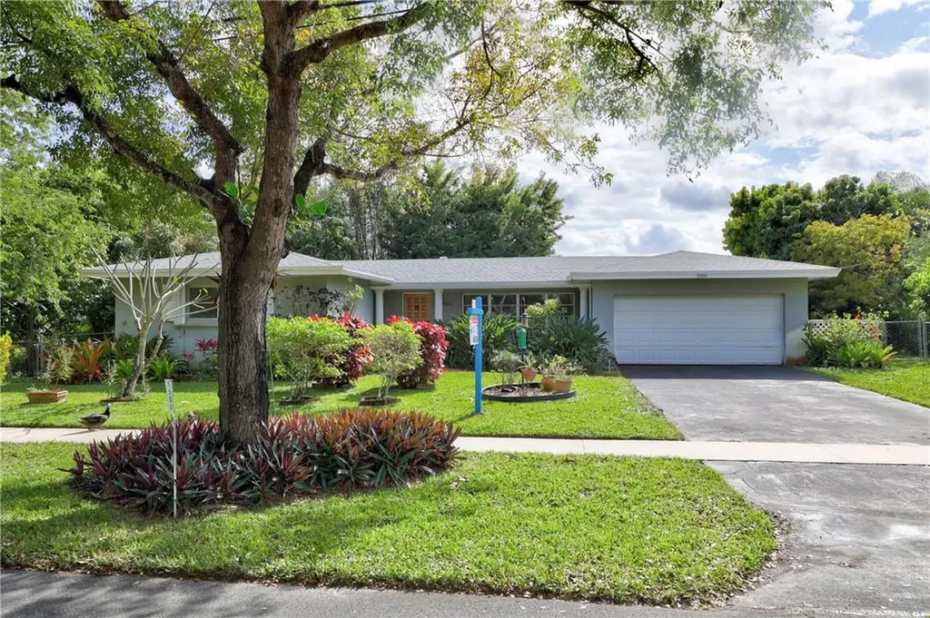5580 SW 5th Street Plantation FL 33317