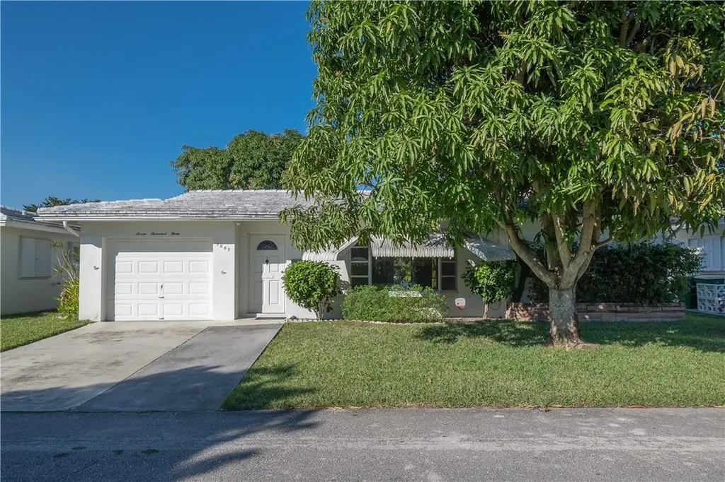 7003 NW 73rd Street Tamarac FL 33321
