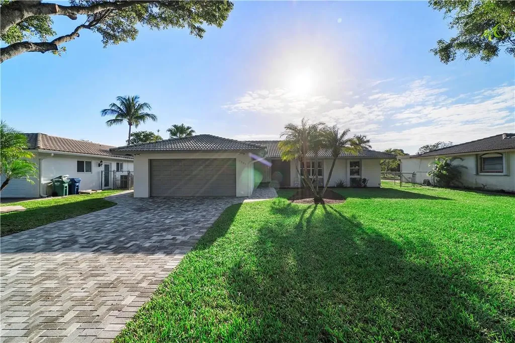1901 NW 93rd Terrace Coral Springs FL 33071