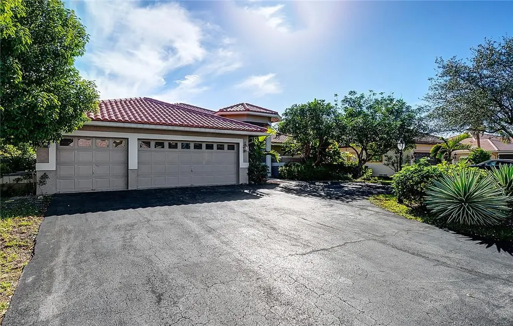 10112 NW 59th Court Parkland FL 33076
