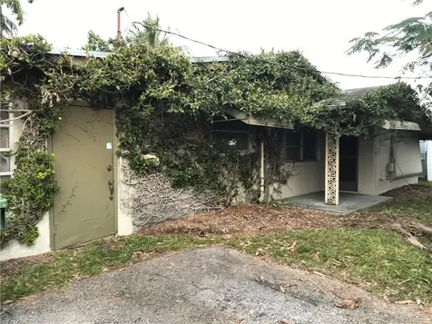 7851 NW 13th Street Pembroke Pines FL 33024