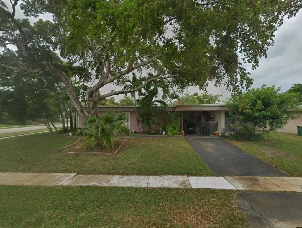 7821 NW 66th Terrace Tamarac FL 33321