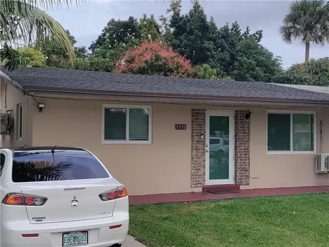 1950 SW 68th Terrace North Lauderdale FL 33068