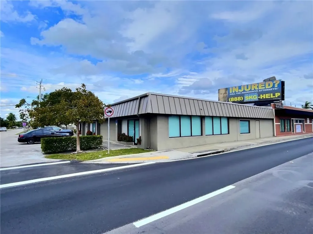 1347 E Sample Road Pompano Beach FL 33064