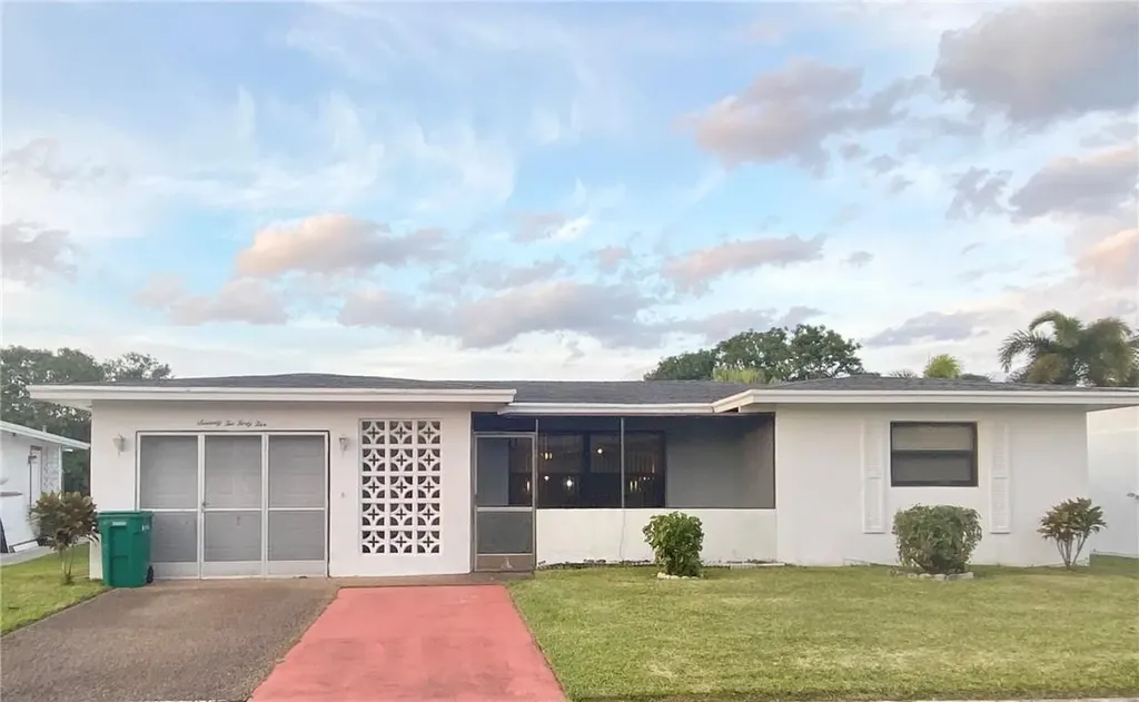 7245 NW 7th Court Margate FL 33063
