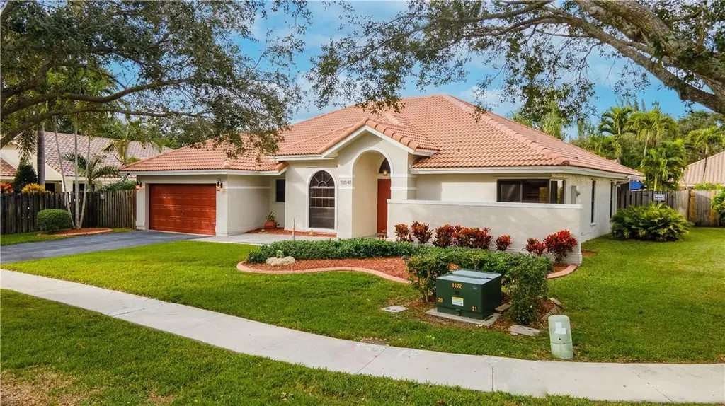 11041 NW 18th Manor Plantation FL 33322