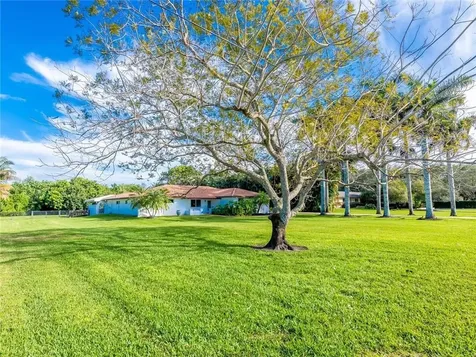 3450 SW 116th Avenue Davie FL 33330