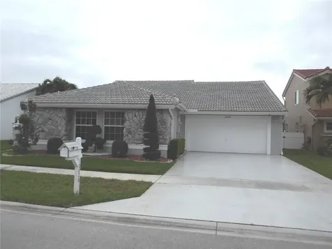 10028 Country Brook Road Boca Raton FL 33428