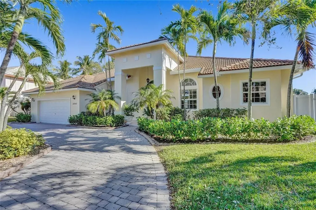 2040 SW 59th Avenue Plantation FL 33317