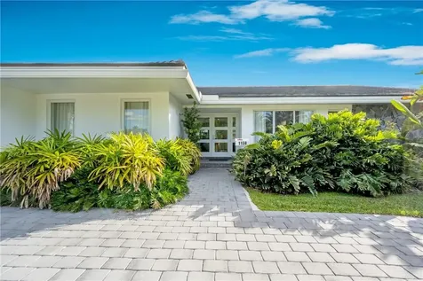 1138 Washington Street Hollywood FL 33019