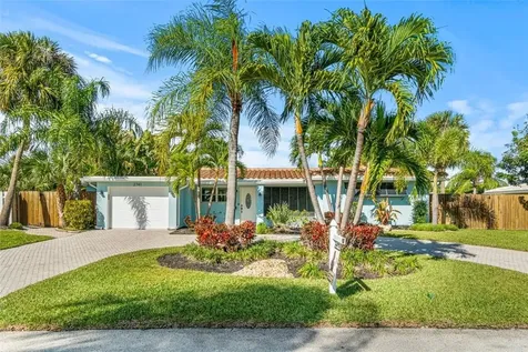 2741 NE 52nd Court Lighthouse Point FL 33064