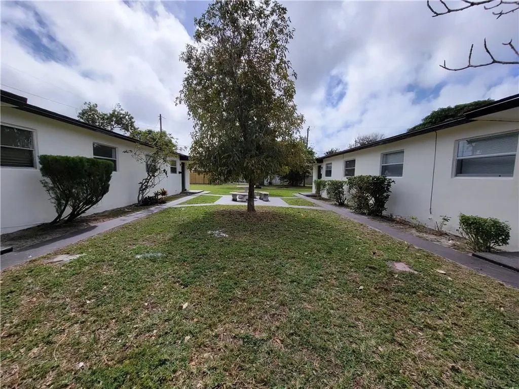 601 NW 4th Court Hallandale Beach FL 33009