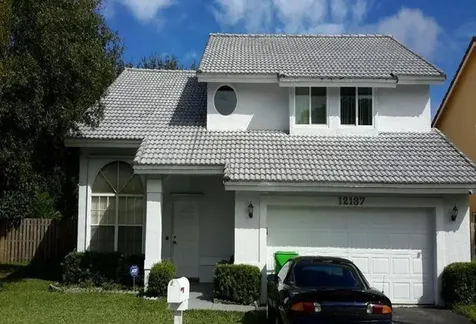 12137 NW 35th Place Sunrise FL 33323