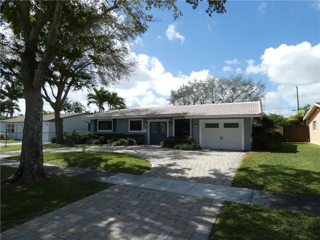 1800 N 42nd Avenue Hollywood FL 33021