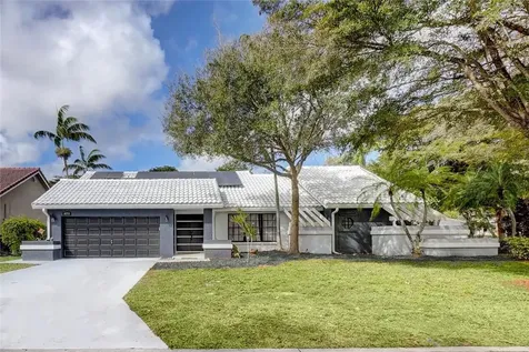 4772 NW 60th Lane Coral Springs FL 33067