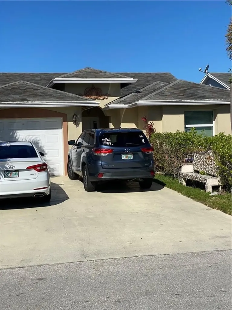 101 Venessa Street Palm Springs FL 33461