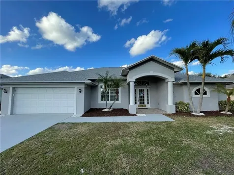 1213 SW Janette Avenue Port St Lucie FL 34953
