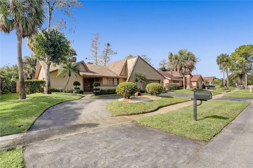 7144 NW 49th Street Lauderhill FL 33319