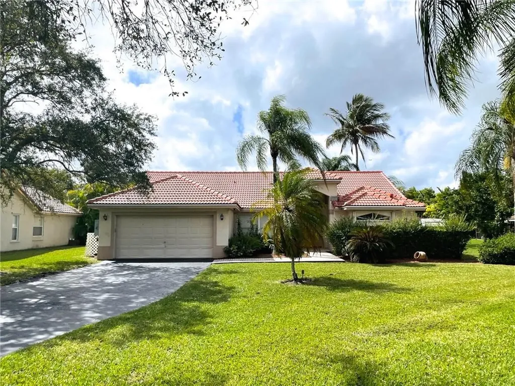 981 SW 126th Way Davie FL 33325
