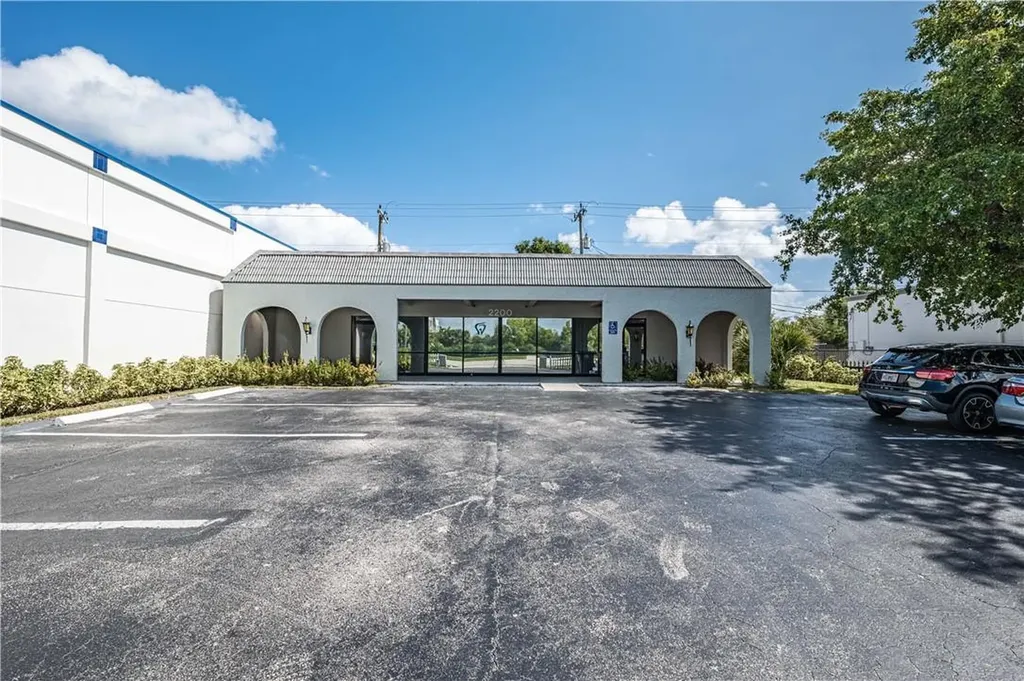 2200 N Dixie Highway Boca Raton FL 33431