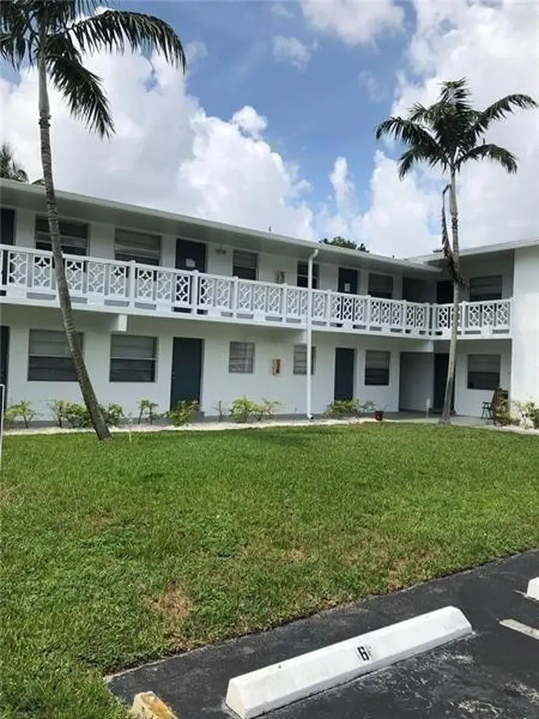 1916 SW 11th Street Fort Lauderdale FL 33312