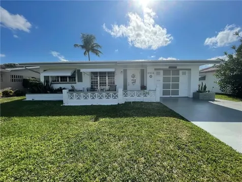 4914 NW 52nd Street Tamarac FL 33319
