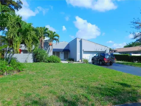 3233 NW 114th Terrace Coral Springs FL 33065