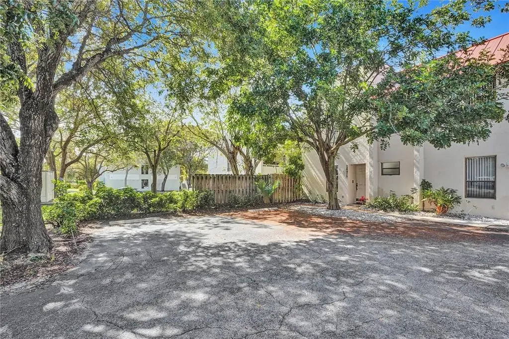 1671 NW 15th Vista Boca Raton FL 33432
