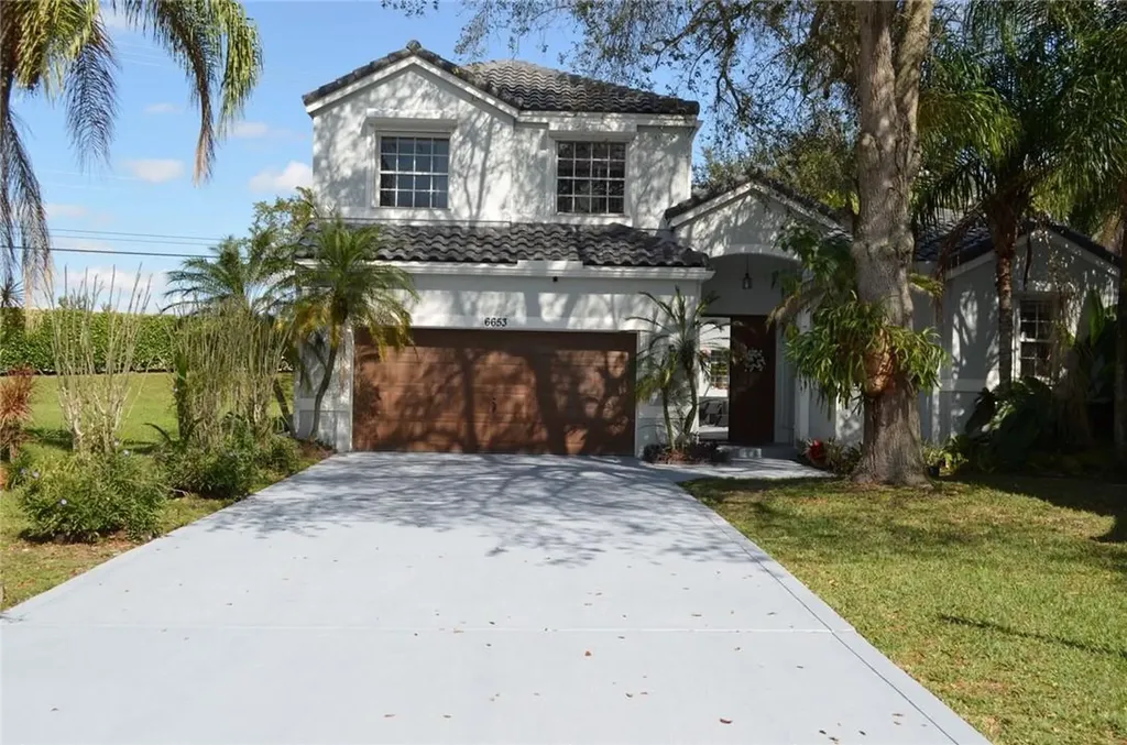 6653 NW 81st Court Parkland FL 33067