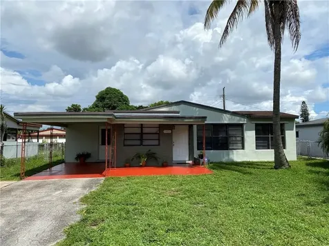 6851 Harding Street Hollywood FL 33024