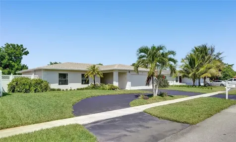 6911 NW 81st Place Tamarac FL 33321