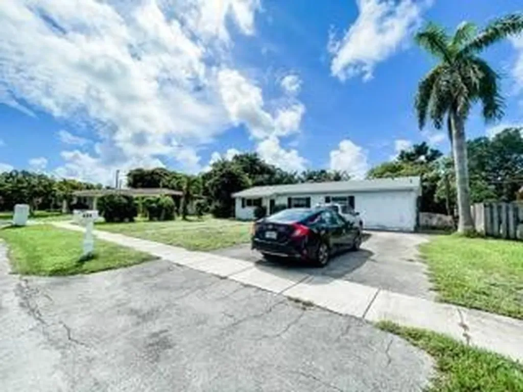 254 NW 46th Street Boca Raton FL 33431