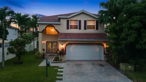 5744 N Sable Circle Margate FL 33063