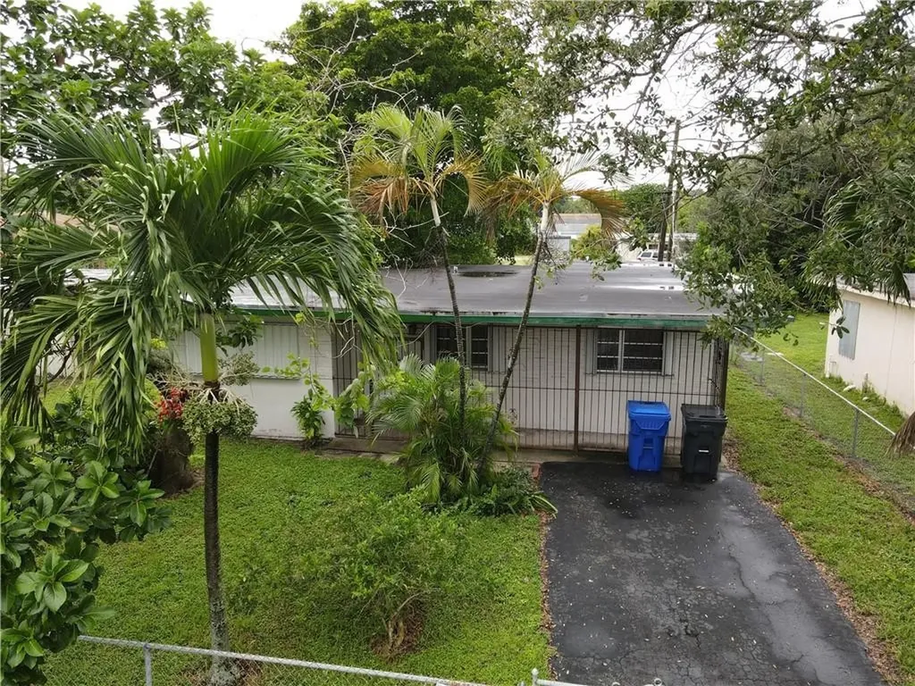 1410 N 57th Avenue Hollywood FL 33021